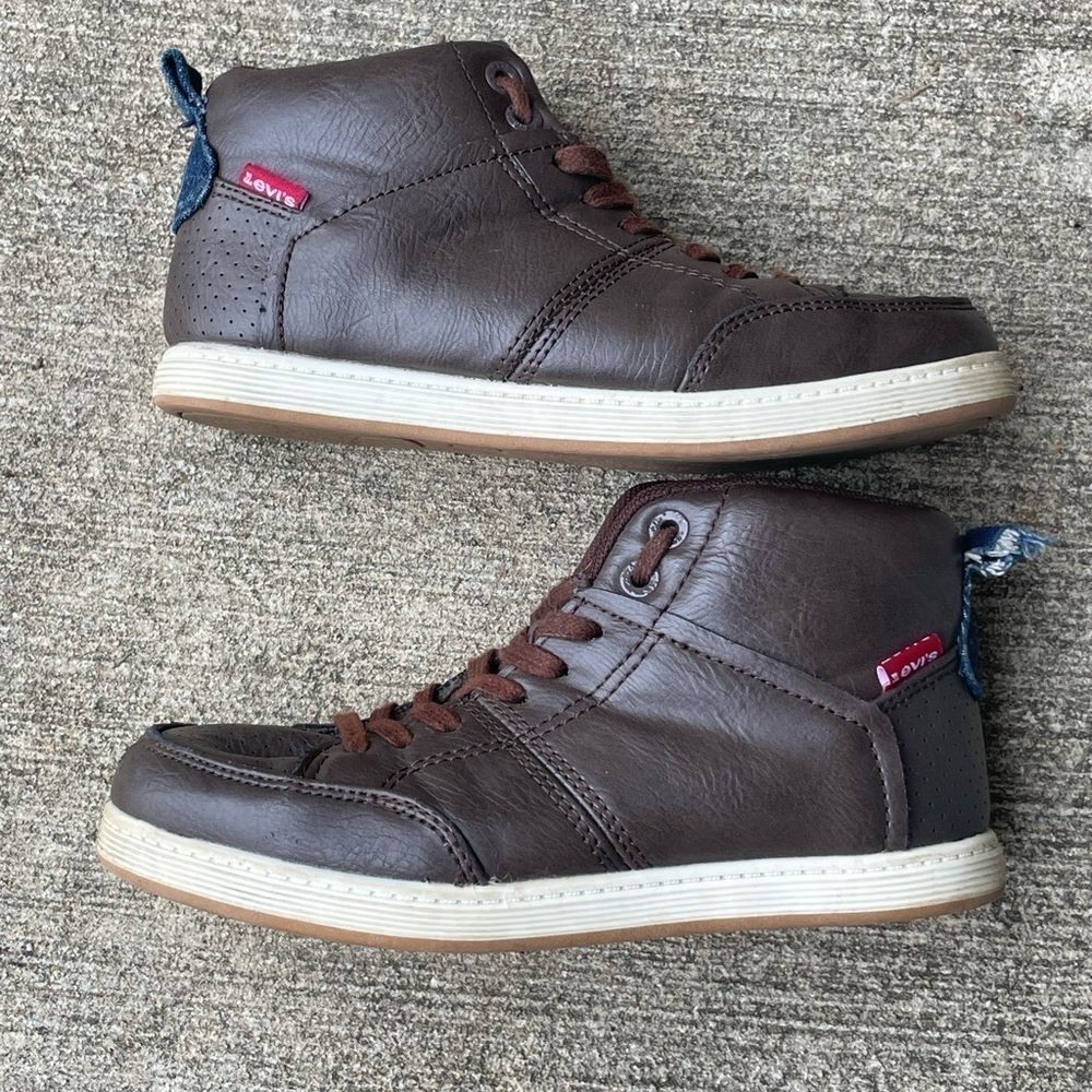 Kids Levi’s sneakers size 1 - Picture 4 of 7